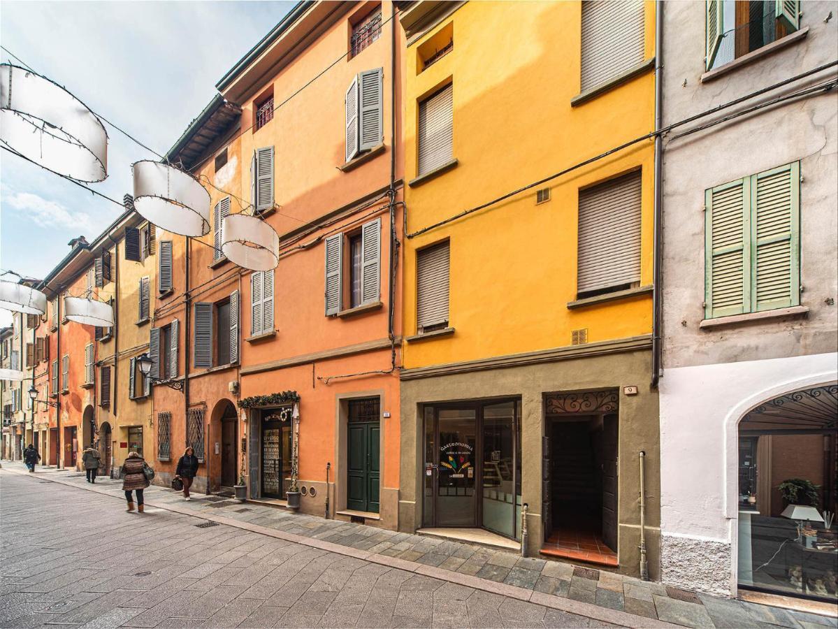 Reggio Center Lovely Apartments ريجّو إيميليا المظهر الخارجي الصورة