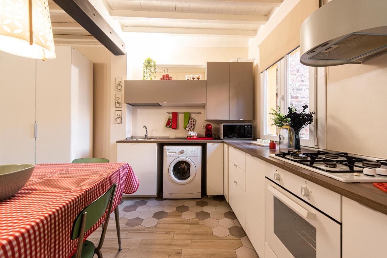 Reggio Center Lovely Apartments ريجّو إيميليا المظهر الخارجي الصورة