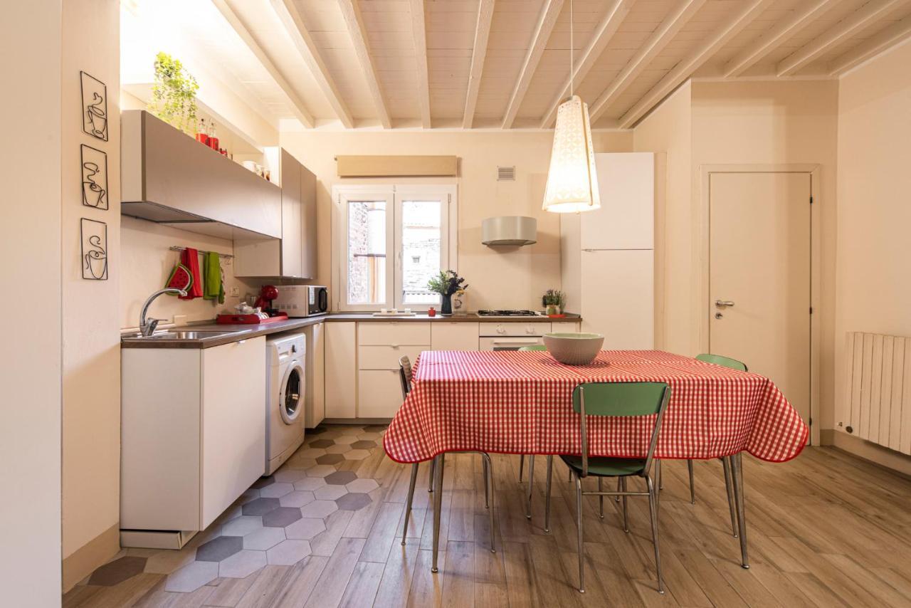 Reggio Center Lovely Apartments ريجّو إيميليا المظهر الخارجي الصورة