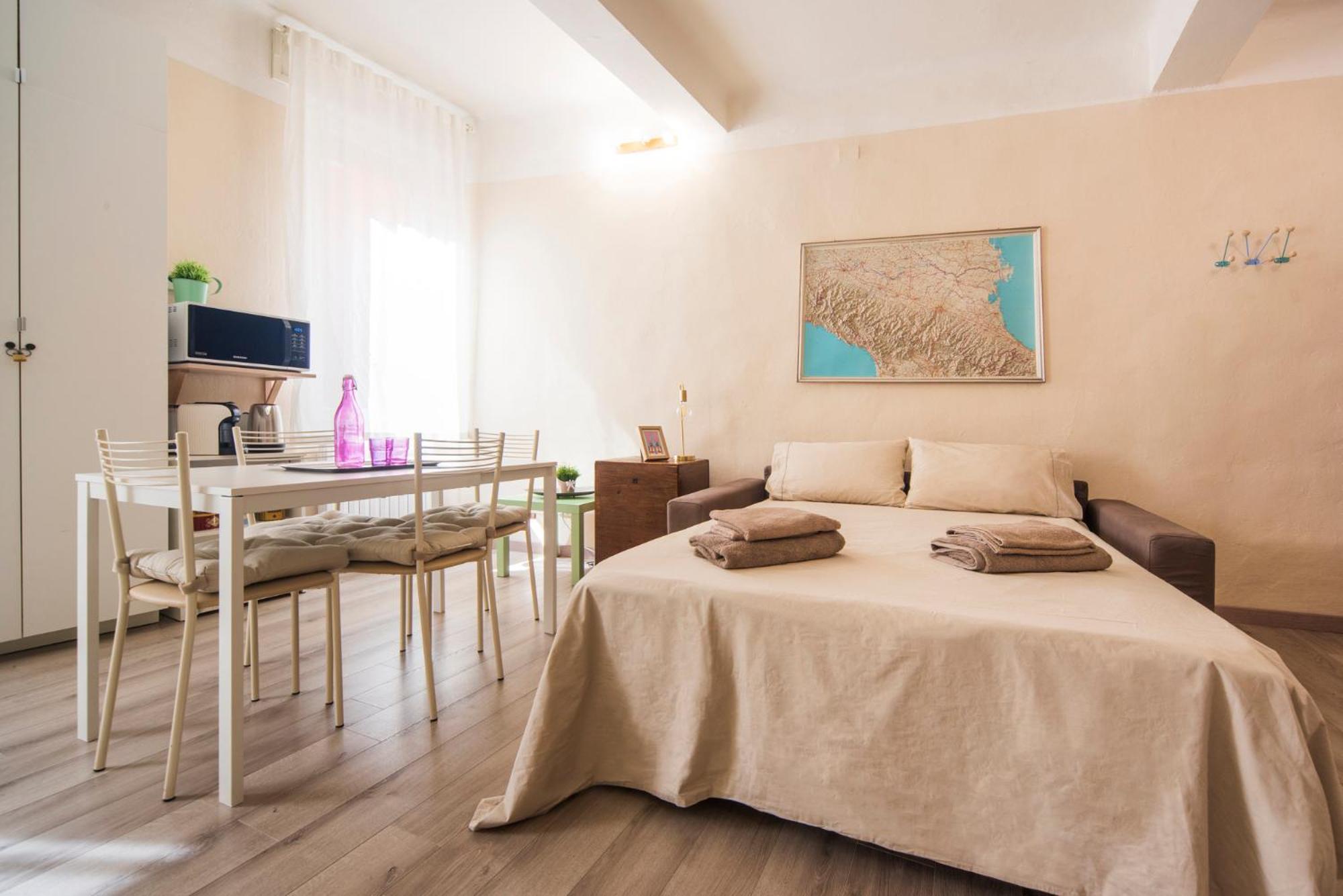 Reggio Center Lovely Apartments ريجّو إيميليا المظهر الخارجي الصورة