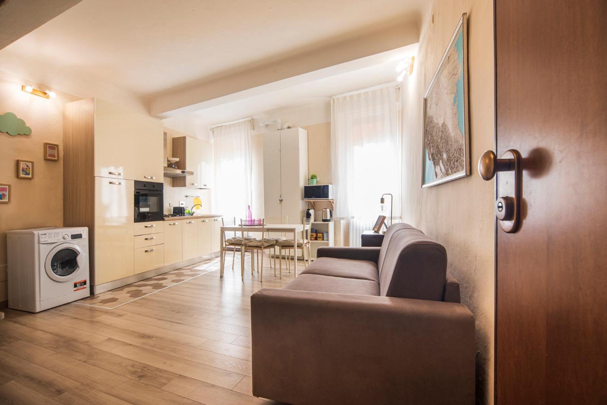 Reggio Center Lovely Apartments ريجّو إيميليا المظهر الخارجي الصورة